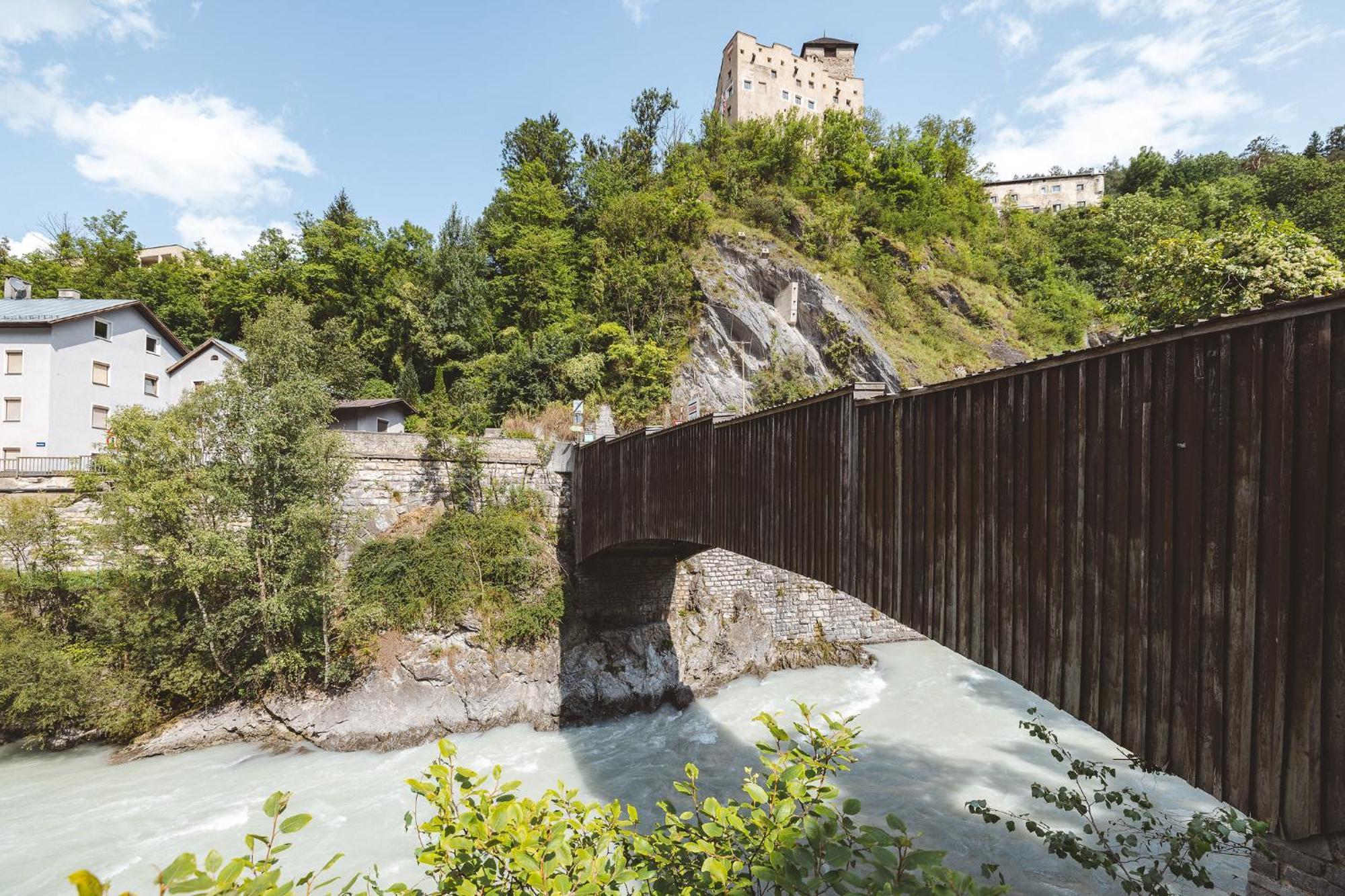 Lechtaler Alpenblick Landeck - Privatzimmer & Ferienwohnung Luaran gambar