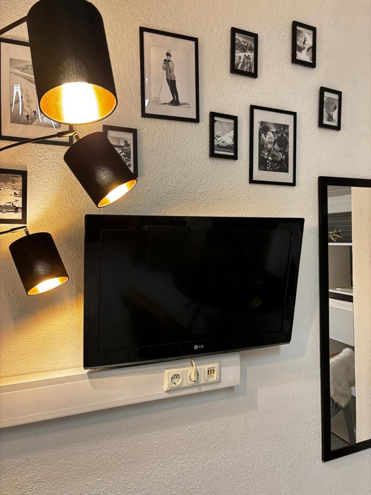Lechtaler Alpenblick Landeck - Privatzimmer & Ferienwohnung Luaran gambar